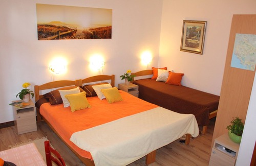 Topla House | Studio apartment for 3 with sea view