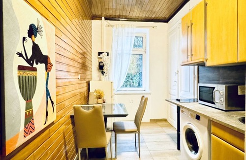 Grinzing Apartment | Studio Apartment for 4P, 10Min to FAC Platz