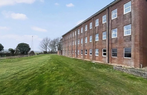 Hailsham Apartment | Studio Apartment 6 - UK48706