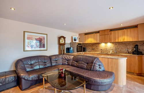Sasbach Apartment | Studio Apartment 'Haus Am Bächel 2' with Shared Terrace and Wi-Fi