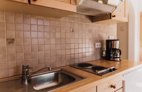 Lagundo Apartment | Studio-apartment in Panoramalage mit Indoor Pool