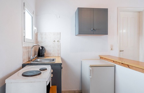 Kavos Apartment | Studio Apartment 'Kavos Panorama 111' with Sea View, Wi-Fi