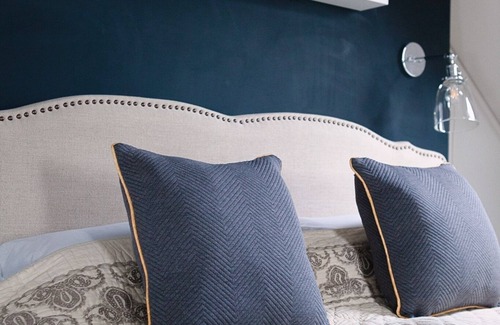 Felton Apartment | Studio Apartment 'Little Glenwood'