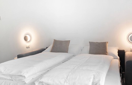 Cedrasco Apartment | Studio Apartment 'Relais Betty App I Bugli 1' with Mountain View, Wi-Fi and Air Conditioning