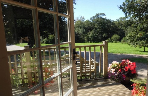 Looe Apartment | Studio Apartment set far from the madding crowd
