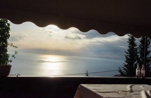 Lefkas Apartment | Studio Apartment 'Tajo Suite' with Sea View, Wi-Fi and Air Conditioning