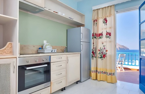 Diafani Apartment | Studio Apartment 'Triple No 2' with Sea View, Wi-Fi and Air Conditioning