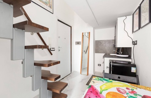 Calvairate Apartment | Studio Apartment with WIFI & AC- Milan Calvairate