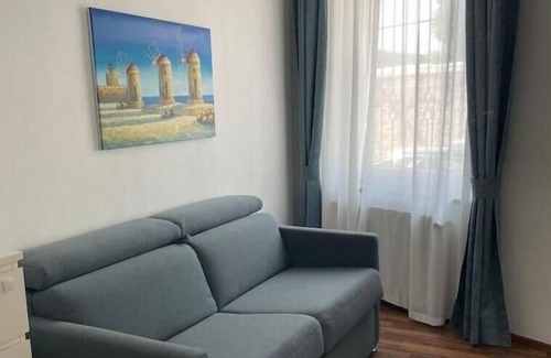 Klagenfurt am Woerthersee Apartment | Studio 70m² in Sehr Ruhiger Zentraler Lage. Parkmöglichkeiten Kostenlos