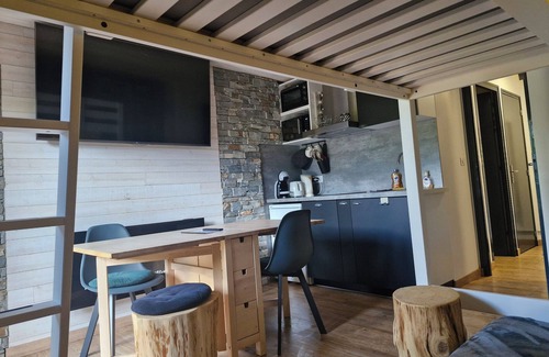 Les Carroz-d'Araches Apartment | Studio at the foot of the slopes and center