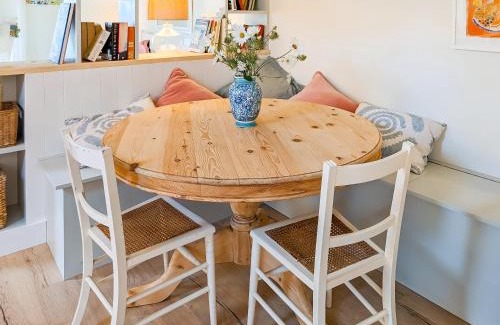 Eaton Mascott House | Studio At The Green