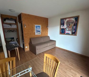 Orelle Apartment | Studio avec coin montagne 4 personnes Orelle 3 Vallées - Spa & Piscine - Apt 006