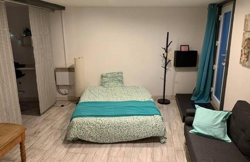 Hangenbieten Apartment | Studio avec jardin au calme