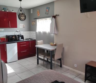 Lamotte-Beuvron House | studio avec terrasse "Le Loup"