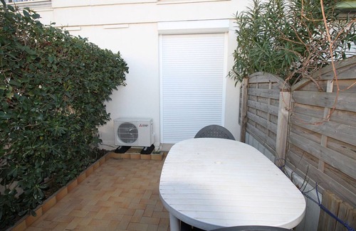 Balaruc-les-Bains Apartment | Studio Balaruc-les-Bains, studio flat, 2 persons