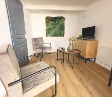 Ampuis Apartment | Studio Baroudeur