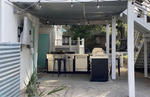 Folly Beach Apartment | Studio- Behind Bert’s Market
