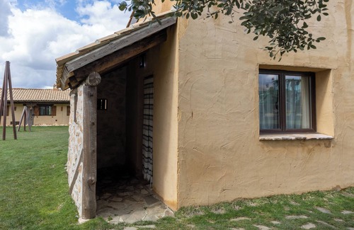 Santo Tome del Puerto Apartment | Studio 'Burro' with Mountain View and Private Garden