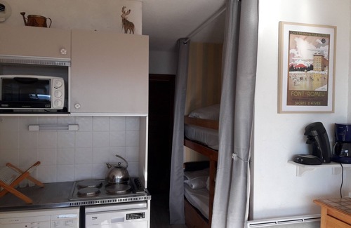 Font-Romeu-Odeillo-Via Apartment | Studio Cabine Font Romeu Avec vue sur Montagne 5 Minutes Centre Ville
