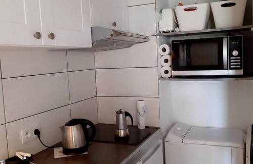 Antheor Apartment | Studio-cabin in RDJ, with your feet in the water!