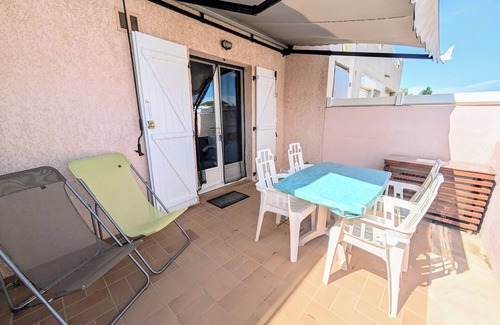 Marseillan Apartment | Studio Calme & Agréable Avec Coin Nuit & Grande Terrasse