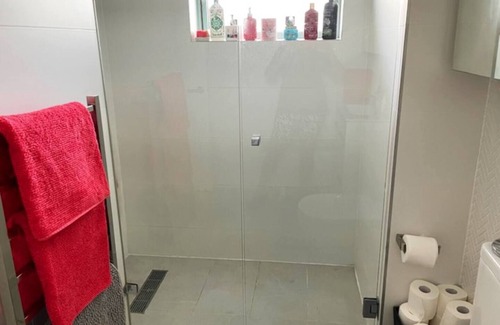 Camperdown Apartment | studio centrally located in NEWTOWN. nThe longer you stay = discount!n