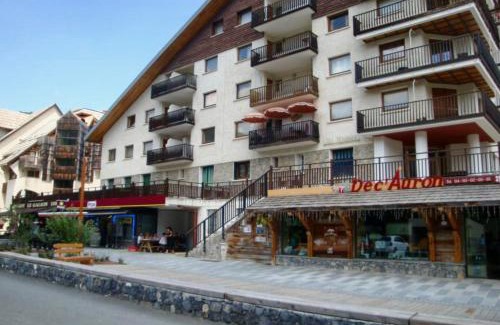 Saint-Etienne-de-Tinee Apartment | STUDIO CENTRE AURON