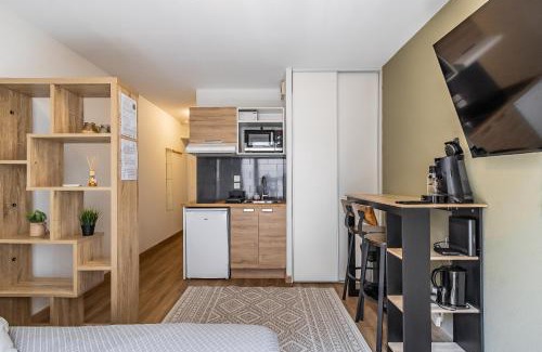 Charpennes - Charmettes Apartment | Studio Charpennes - Parking privé gratuit