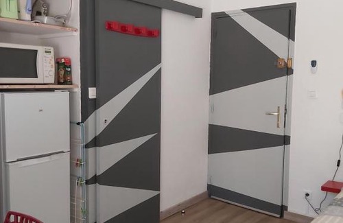 Amelie-les-Bains-Palalda Apartment | Studio classé 2 étoiles, terrasse 25m2 et garage