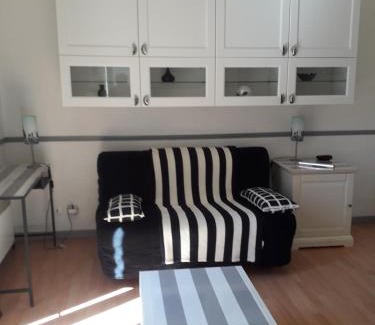 Mantega Apartment | Studio Climatisé dans villa bourgeoise