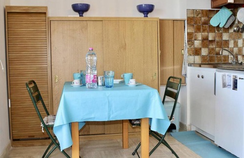 Bastide Giraud Apartment | Studio climatisé, piscine & parking, proche plage - FR-1-252A-99