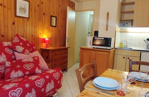 Prapoutel Apartment | Studio close to slopes, near ski school, Adrets-Prapoutel