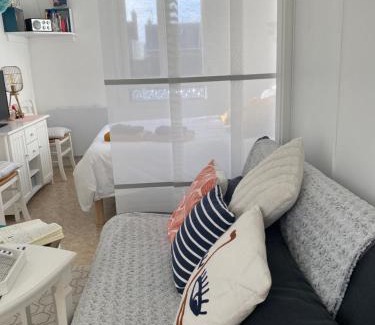 Courtoisville-Sillon-Moka Apartment | Studio cocooning