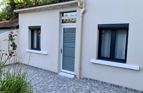 Sartrouville Apartment | Studio Cocooning "Vue sur Paris" near Paris. OLYMPIC GAMES 2024