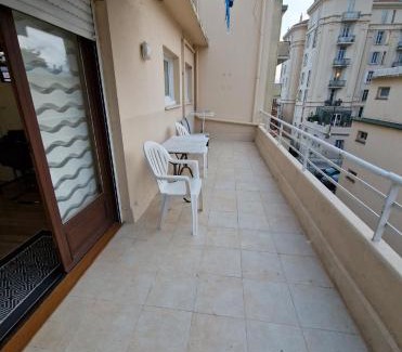 Carnot Apartment | Studio confortable 10 min du Palais des festivals