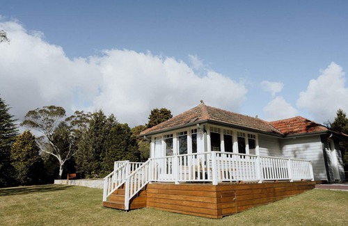 Blackheath House | Studio Cottage on Historic Blue Mountains Property