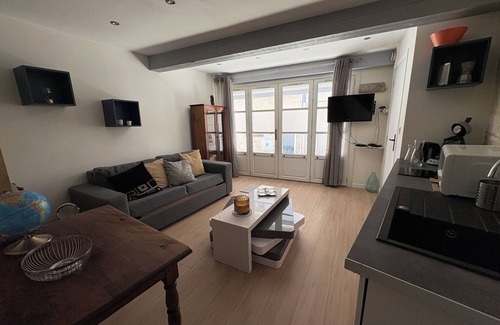 Villeneuve-les-Avignon Apartment | Studio downtown 35 m2 Villeneuve les Avignon