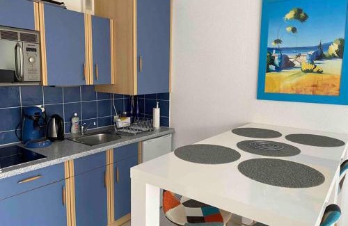Le Lavandou Apartment | Studio dans résidence piscine 500m de la plage 2*