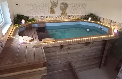 Moyaux House | Studio de charme avec piscine de relaxation