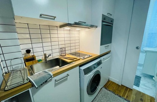 Sartrouville Apartment | 🌟 STUDIO ESCALE🌟 20 min from Paris, 200m from RER A station