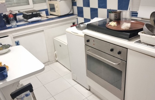 Saint Maurice Apartment | Studio f1 kitchen separate bathroom 200 put streetcar 2 KLM walk