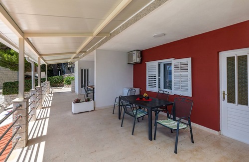 Mimice Apartment | Studio flat near beach Mimice, Omiš (AS-18149-b)