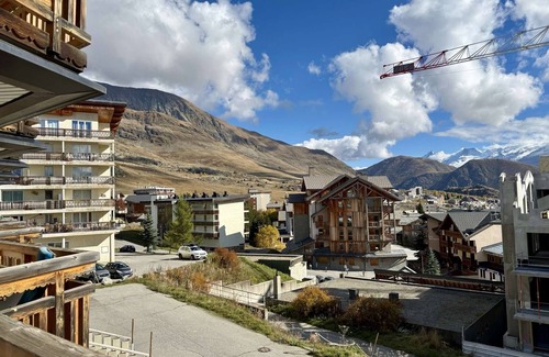 Cognet Apartment | Studio for 6 in L'Alpe d'Huez, near slopes, ski locker