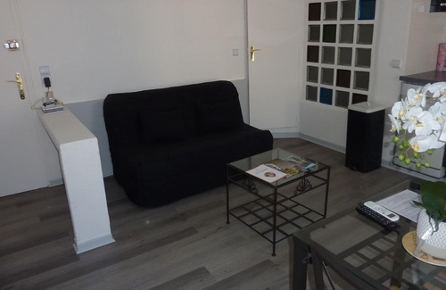 Amelie-les-Bains-Palalda Apartment | Studio Agréable et Confortable. Climatisation, Wi fi, Cuisine. Télé