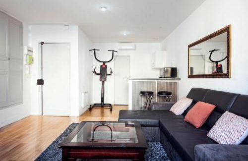 Opera Apartment | Studio