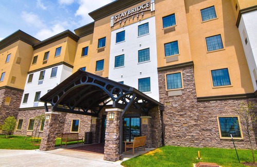 Lafayette Apartment | Studio | Free Breakfast. Indoor Pool. Free Wi-Fi