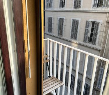 1st Arrondissement Apartment | Studio Gare Saint Charles