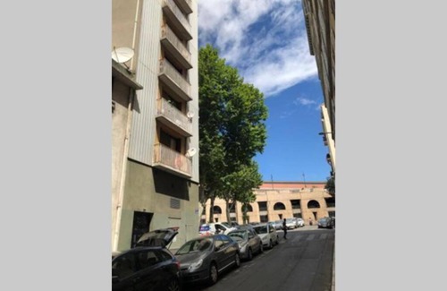 1st Arrondissement Apartment | Studio Gare Saint Charles 2eme