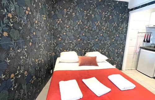 1st Arrondissement Apartment | Studio Gare Saint Charles 2eme
