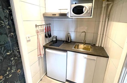 1st Arrondissement Apartment | Studio Gare Saint Charles 2eme